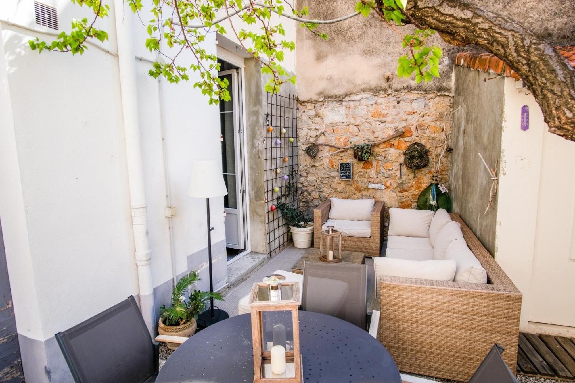 Appartement Tres Cosy Avec Cour Cannes Extérieur photo